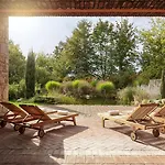 Golf&spa Kunětická Hora Hotel 4*