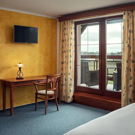 Golf & Kuneticka Hora Hotel 4*