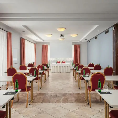 Golf & Kuneticka Hora Hotel