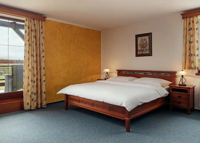 Golf & Kuneticka Hora 4* Dritec