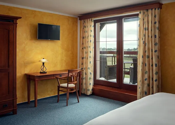 Golf & Kuneticka Hora Szálloda 4*